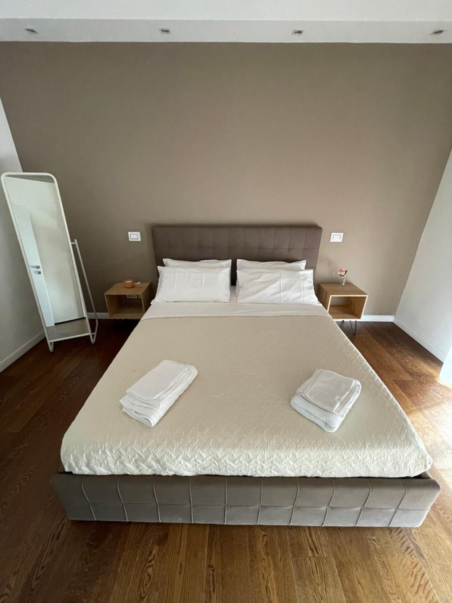 Morivione Apartment - Bocconi Free Parking Milano Ngoại thất bức ảnh